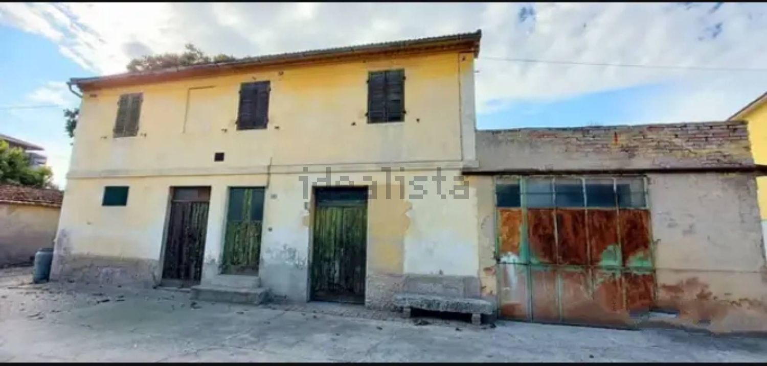 casa indipendente in vendita a Montefelcino in zona Sterpeti