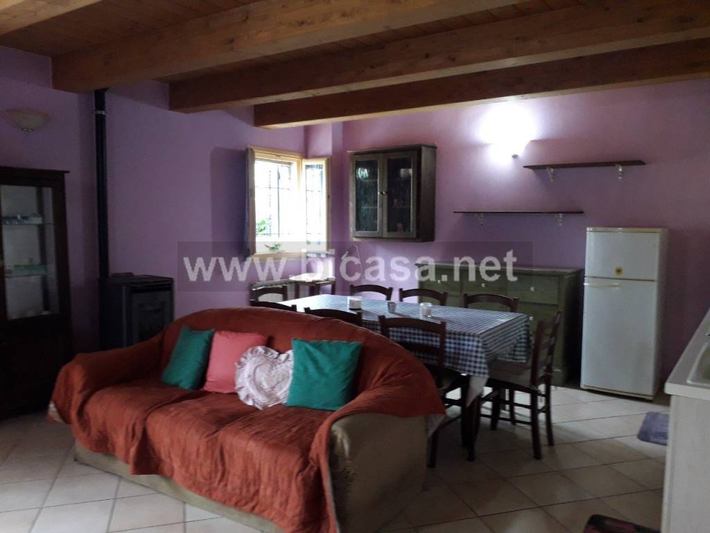 casa indipendente in vendita a Montefelcino