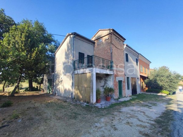 casa indipendente in vendita a Montefelcino