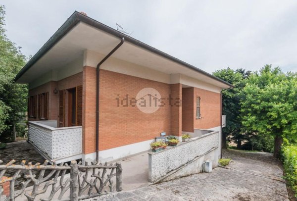 casa indipendente in vendita a Montefelcino