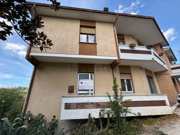 locale commerciale in vendita a Montefelcino