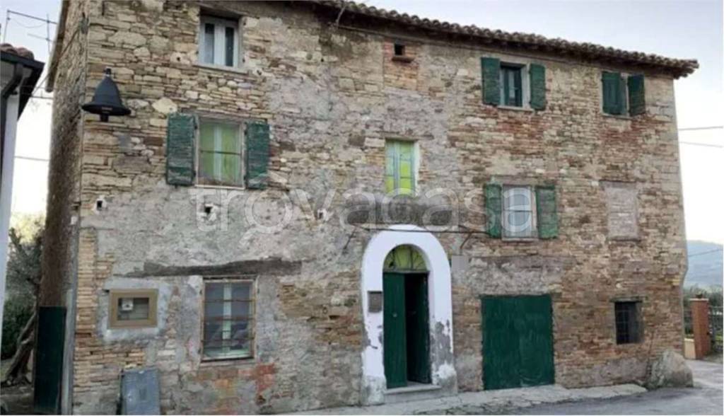 casa indipendente in vendita a Montefelcino