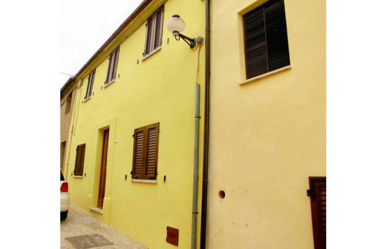 casa indipendente in vendita a Montefelcino