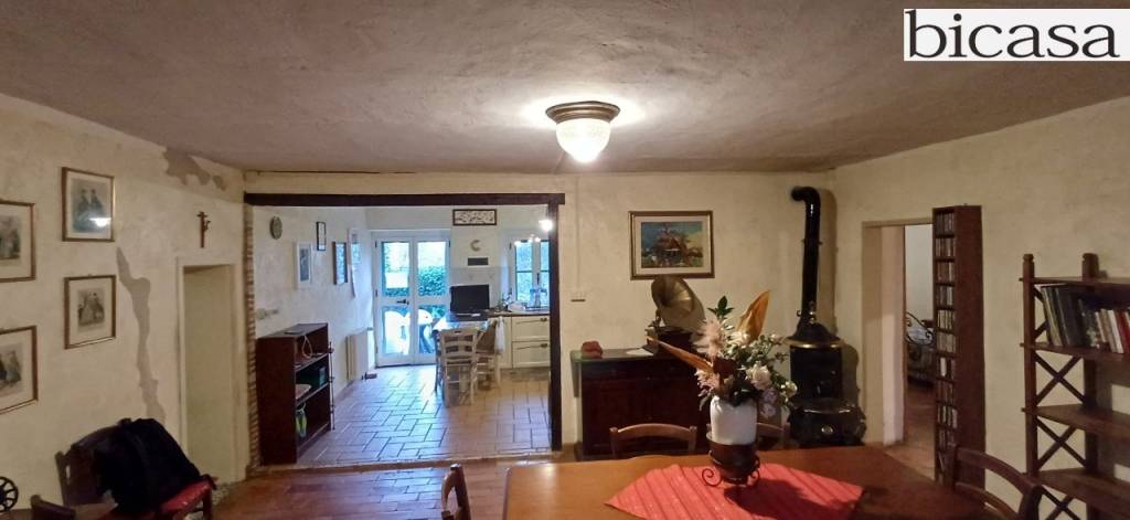 casa indipendente in vendita a Montefelcino