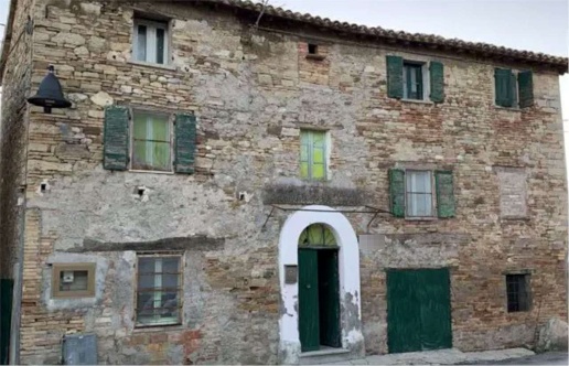 casa indipendente in vendita a Montefelcino