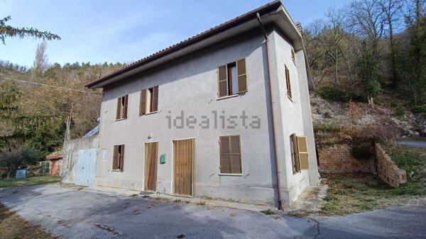 casa indipendente in vendita a Montefelcino