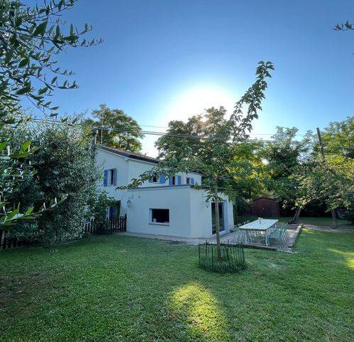 casa indipendente in vendita a Montefelcino