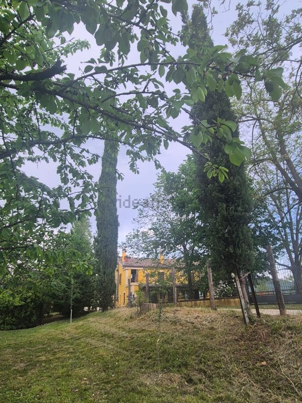 casa indipendente in vendita a Montefelcino in zona Monteguiduccio