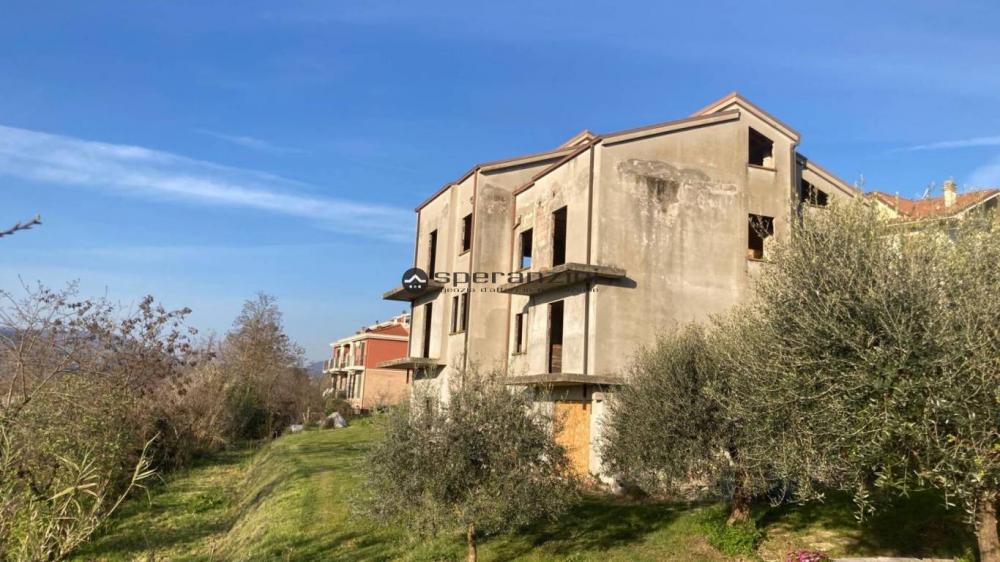 casa indipendente in vendita a Montefelcino in zona Sterpeti