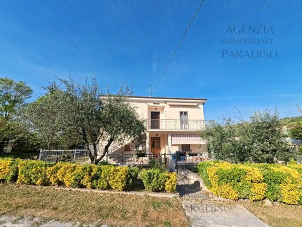 casa indipendente in vendita a Montefelcino