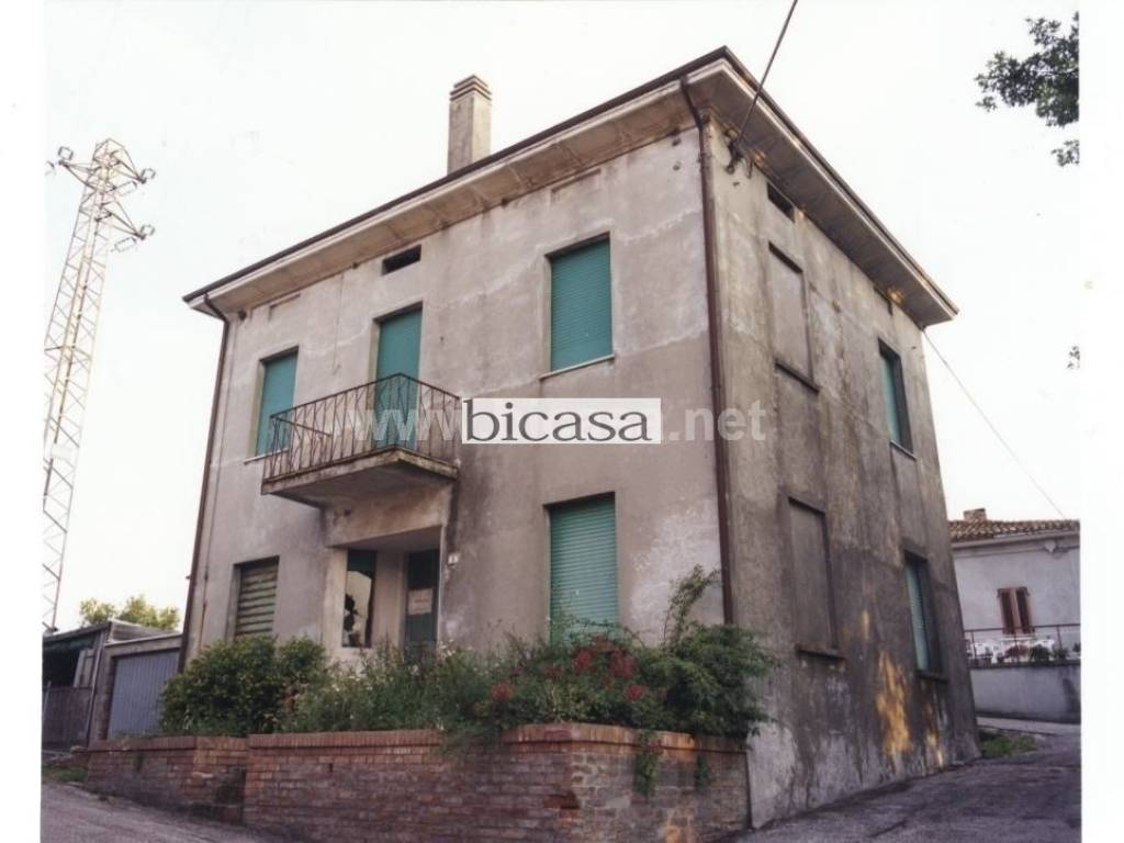casa indipendente in vendita a Montefelcino in zona Fontecorniale