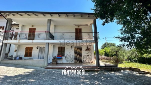 casa indipendente in vendita a Montefelcino in zona Monteguiduccio