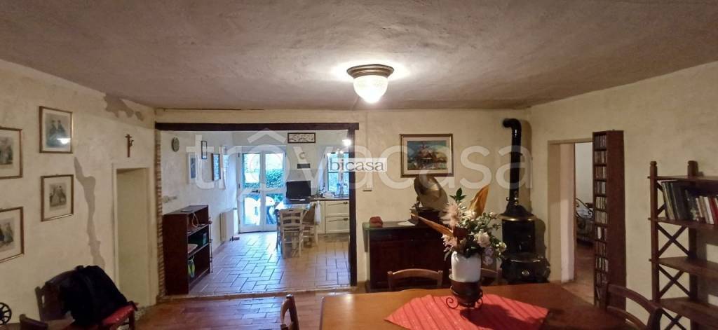 casa indipendente in vendita a Montefelcino in zona Monteguiduccio
