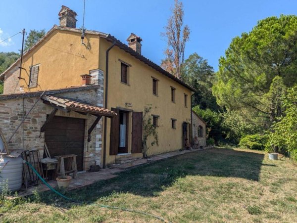casa indipendente in vendita a Montefelcino in zona Monteguiduccio