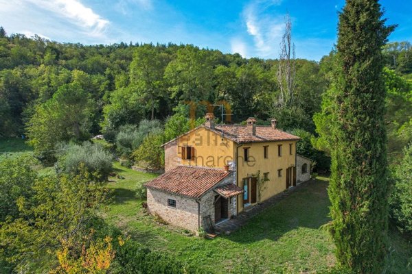 casa indipendente in vendita a Montefelcino in zona Monteguiduccio