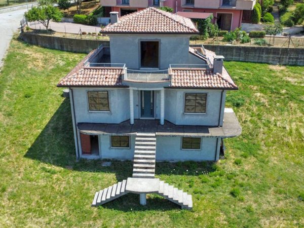 casa indipendente in vendita a Monte Grimano Terme