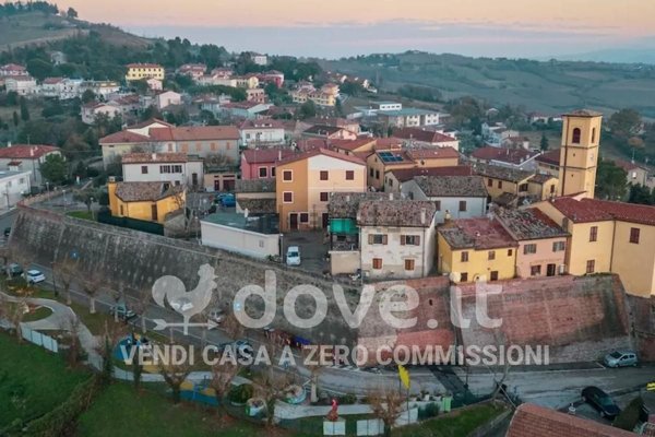 casa indipendente in vendita a Monte Grimano Terme in zona Savignano Monte Tassi