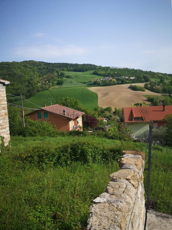 casa indipendente in vendita a Monte Grimano Terme in zona Savignano Monte Tassi