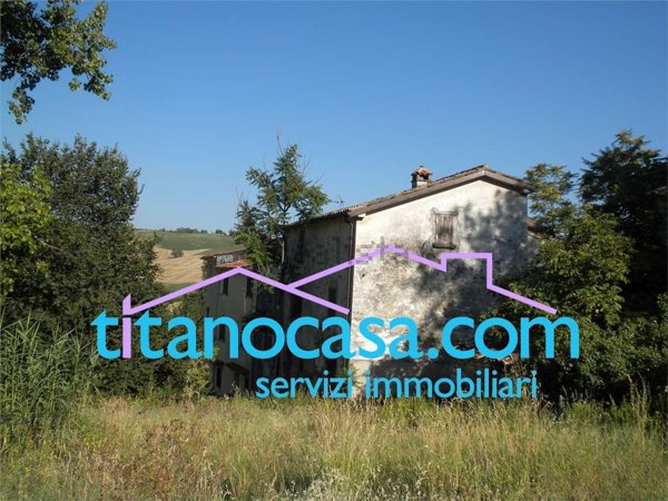 casa indipendente in vendita a Monte Grimano Terme in zona Savignano Monte Tassi