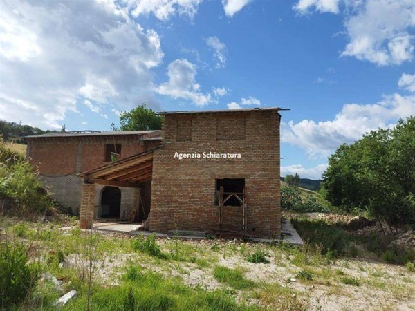 casale in vendita a Montelabbate in zona Apsella