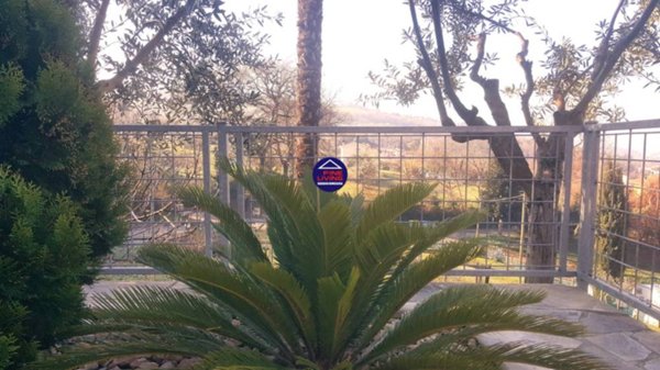 casa indipendente in vendita a Montelabbate