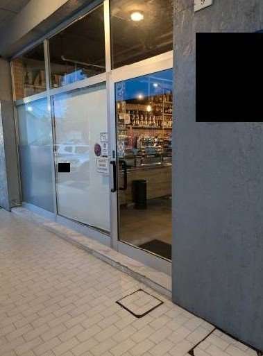 negozio in vendita a Montelabbate in zona Osteria Nuova