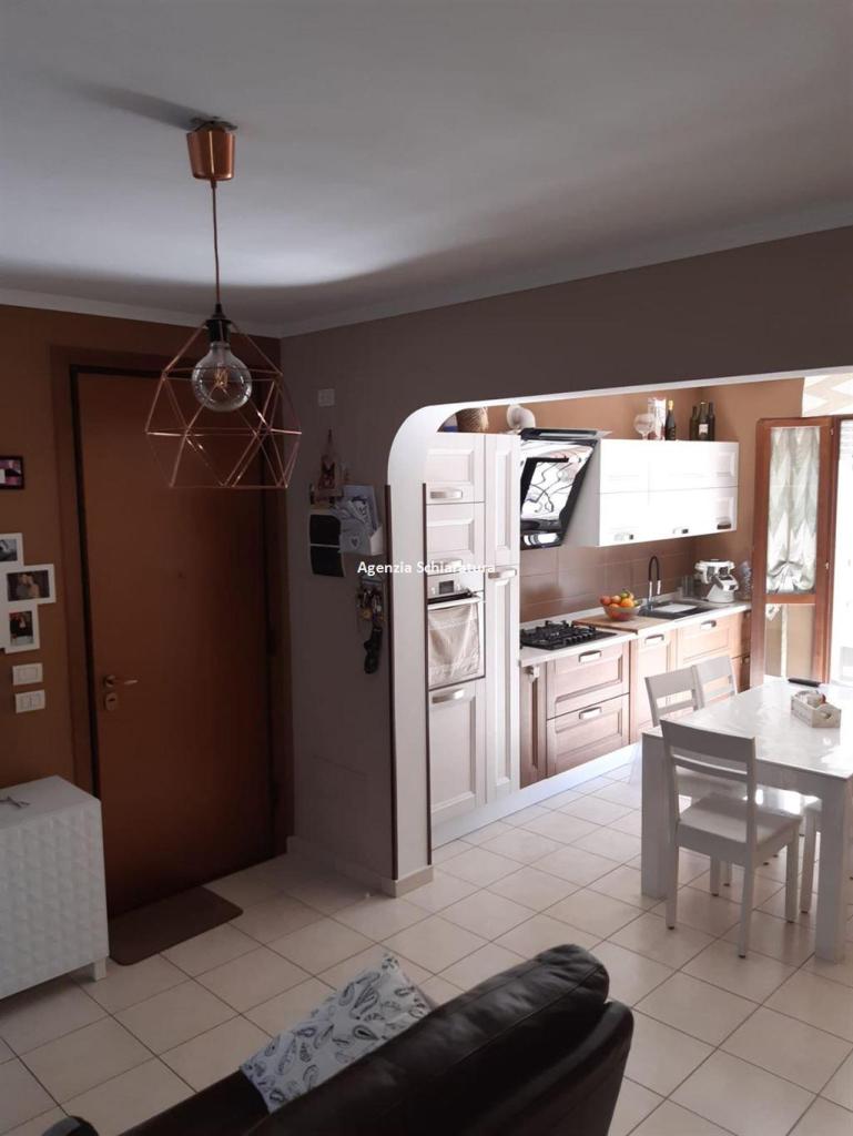 appartamento in vendita a Montelabbate in zona Apsella