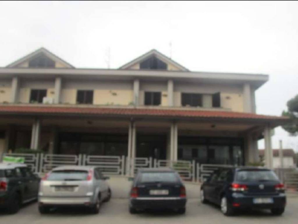 negozio in vendita a Montelabbate