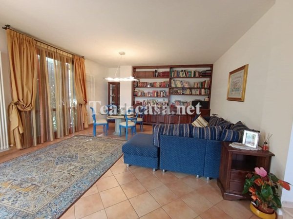 casa indipendente in vendita a Montelabbate