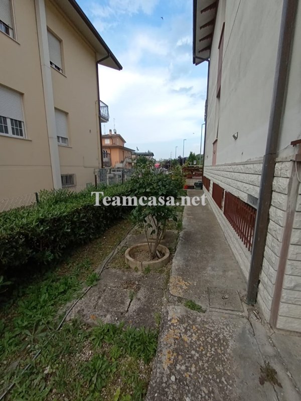 casa indipendente in vendita a Montelabbate in zona Apsella