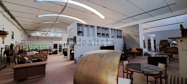 capannone in vendita a Montelabbate