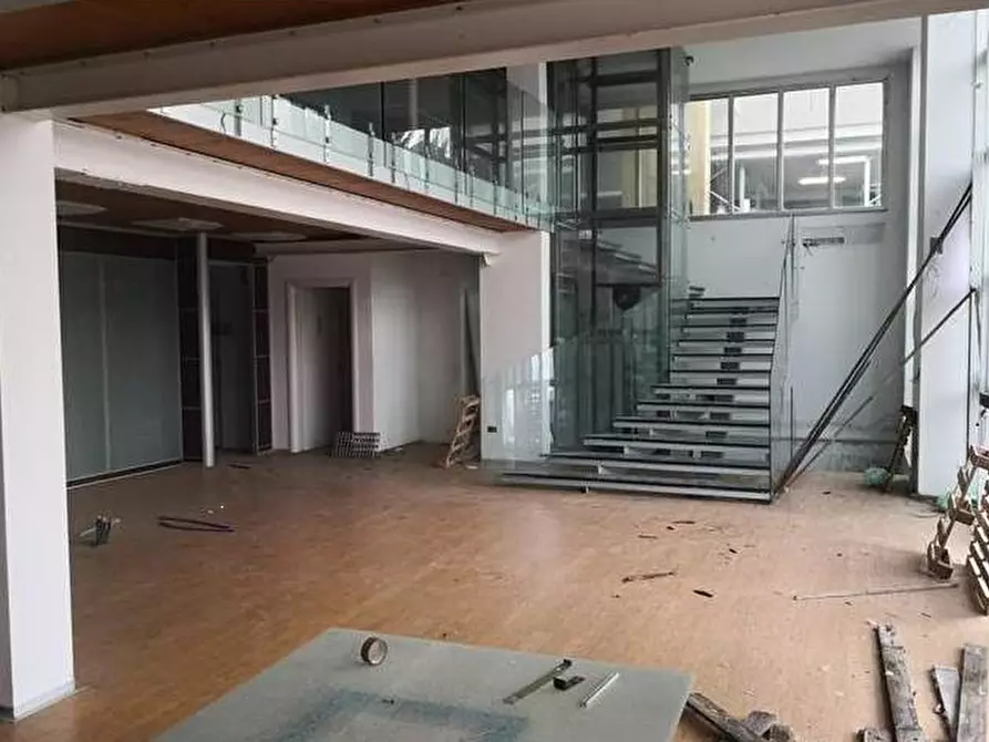 locale di sgombero in vendita a Montelabbate