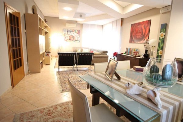 villa in vendita a Montelabbate