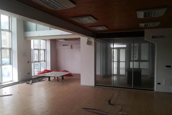 negozio in vendita a Montelabbate