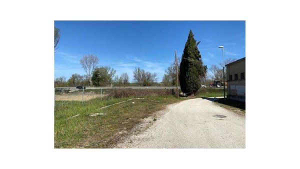 casa indipendente in vendita a Montelabbate