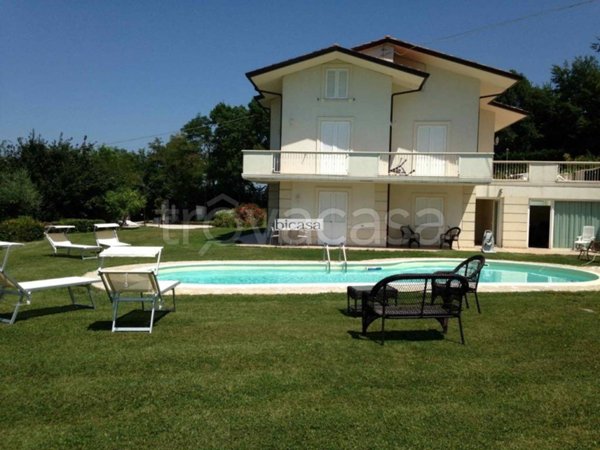 casa indipendente in vendita a Montelabbate in zona Apsella