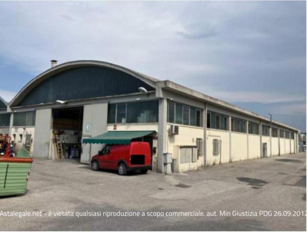 locale commerciale in vendita a Montelabbate