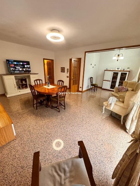 casa indipendente in vendita a Montelabbate in zona Apsella