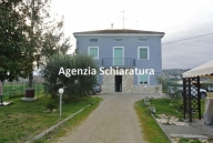 casa indipendente in vendita a Montelabbate