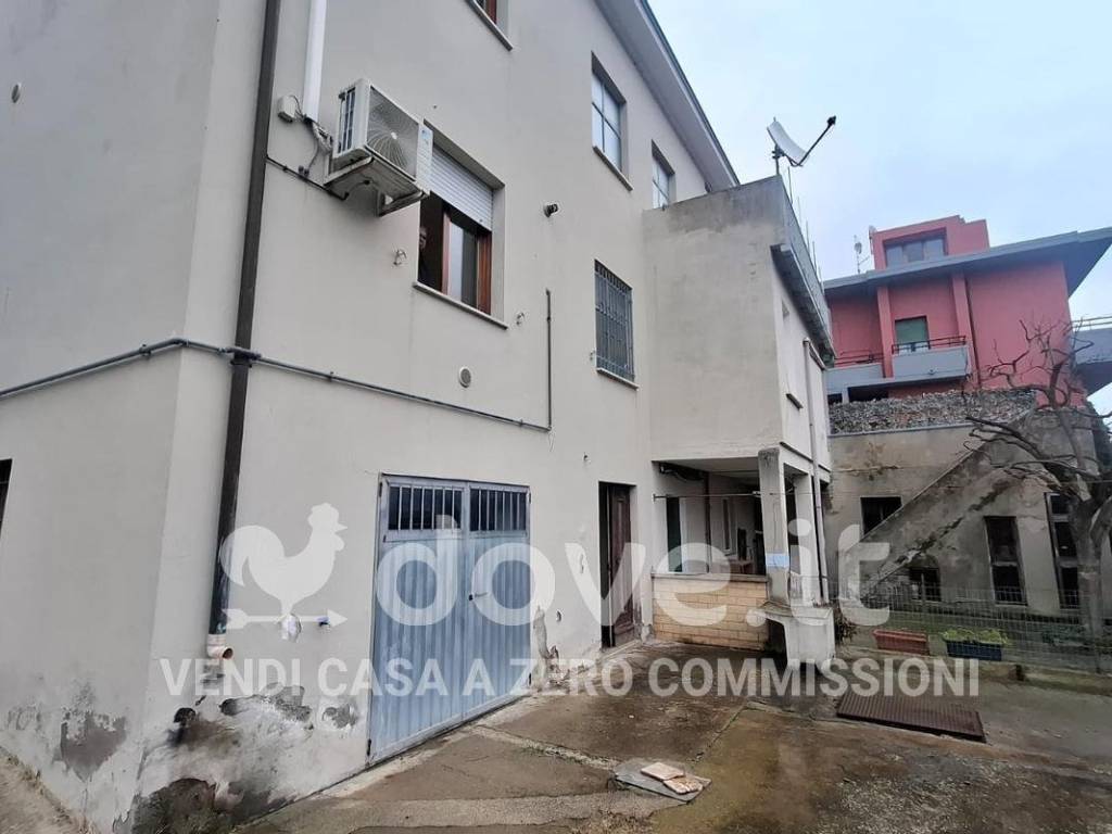 casa indipendente in vendita a Montelabbate in zona Osteria Nuova