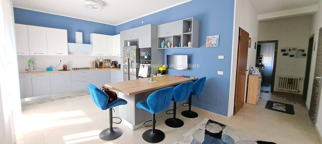 appartamento in vendita a Montelabbate in zona Apsella