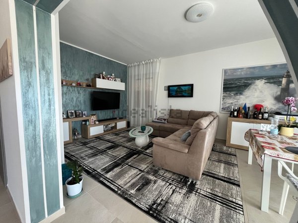 appartamento in vendita a Montelabbate in zona Apsella