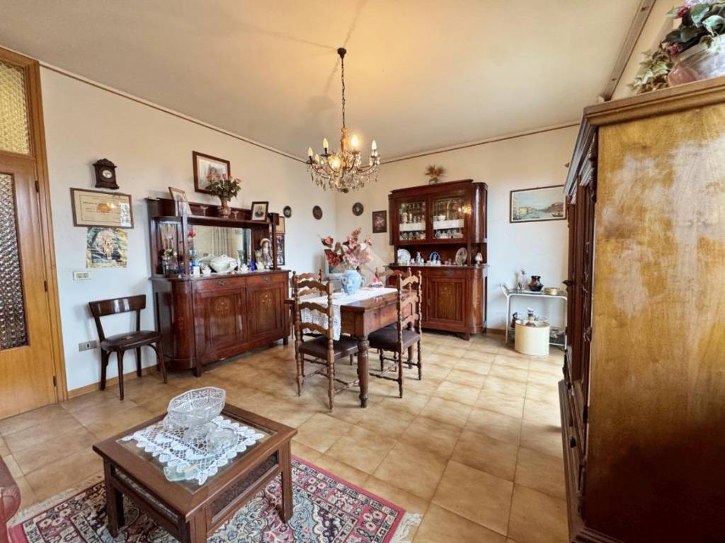 casa indipendente in vendita a Montelabbate