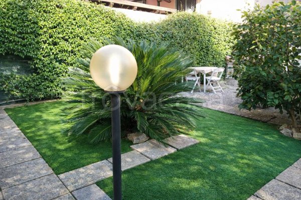 casa indipendente in vendita a Montelabbate in zona Apsella