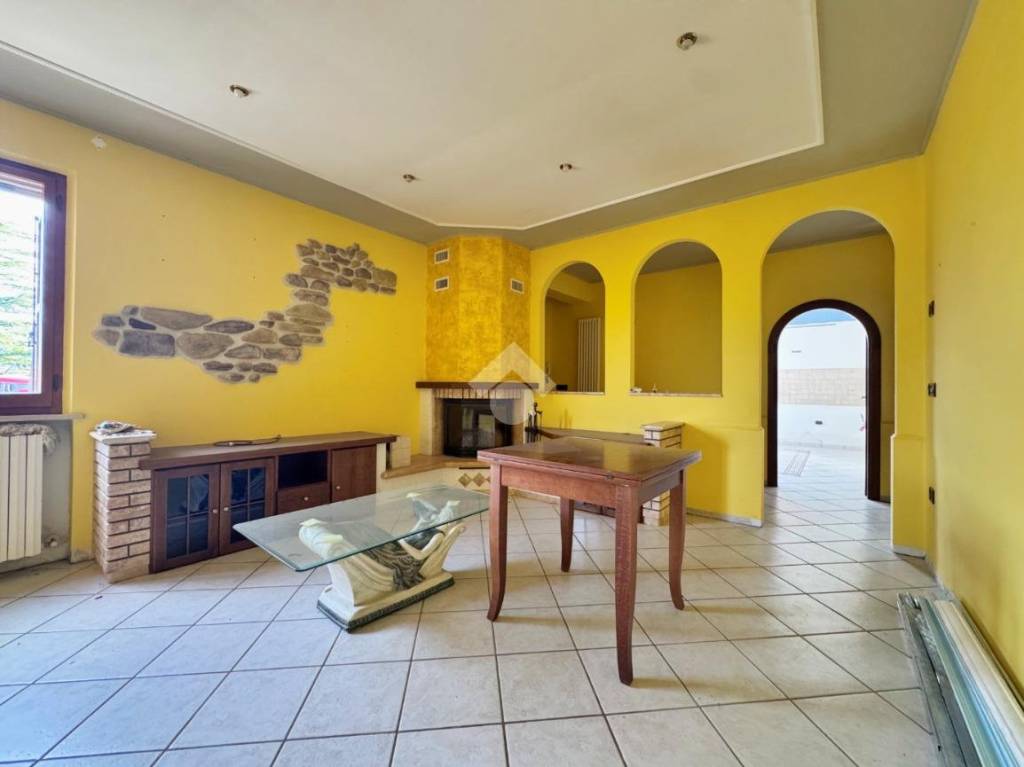 casa indipendente in vendita a Montelabbate in zona Farneto