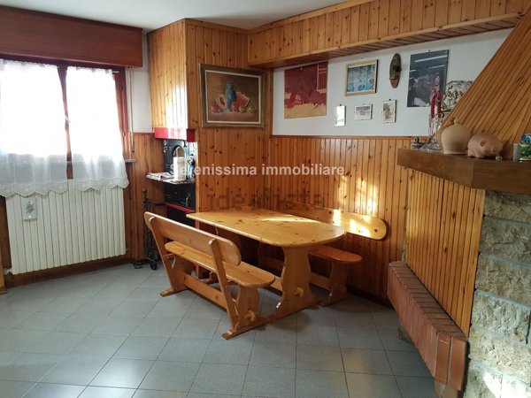 casa indipendente in vendita a Montelabbate