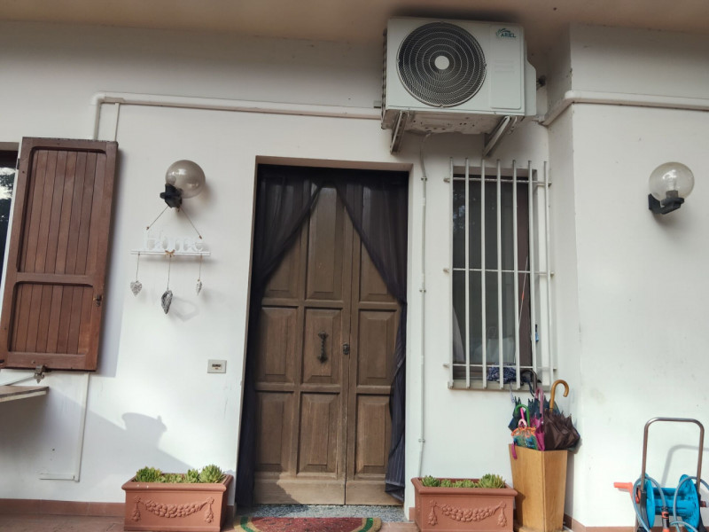 casa indipendente in vendita a Montelabbate in zona Montelabbate