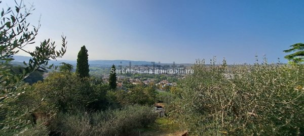 casa indipendente in vendita a Montelabbate in zona Montelabbate