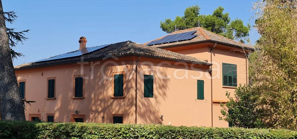 casa indipendente in vendita a Montelabbate