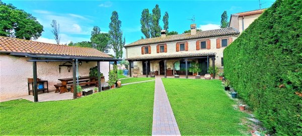 casa indipendente in vendita a Monte Porzio